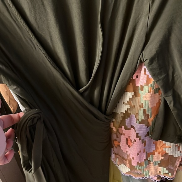 Caden Lane Olive Maternity robe one size Small / Medium Excellent - Picture 2 of 4